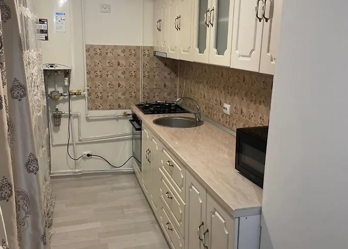 Strada Calea Unirii Bloc 5 Apartamento *